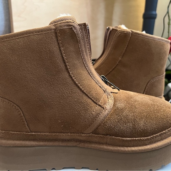 Ugg Neumel platform zip suede boots in chestnut - Picture 6 of 8
